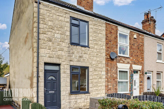2 bed property, in Sheffield Road, £160,000