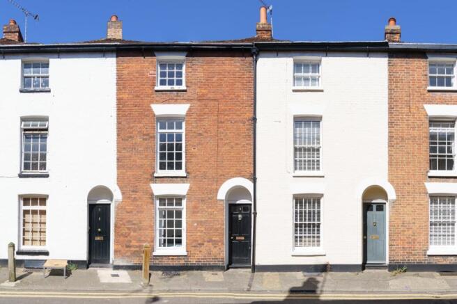 4 bed property, in Love Lane, £350,000