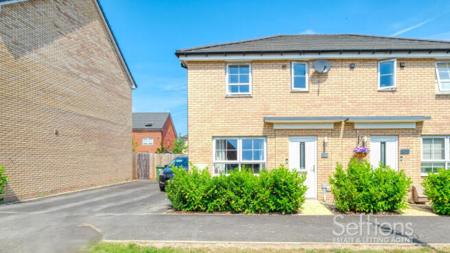3 bed property, in Metcalf Road, £270,000