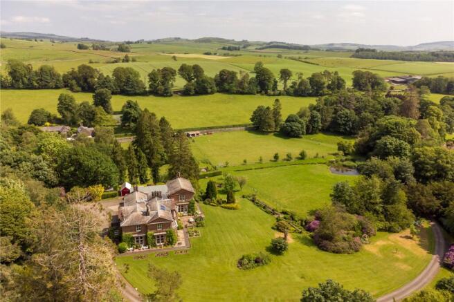 7 bed property, in Kings Grange House, £995,000