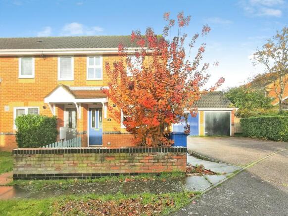 2 bed property, in Leabrook Close, £250,000