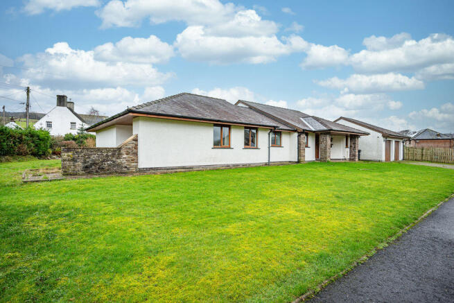 4 bed property, in Duffryn Road, £695,000