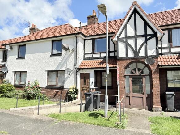 1 bed property, in 22 Margaret Creighton Gardens, £30,000