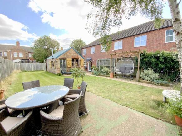 3 bed property, in Sherburn Street, £240,000
