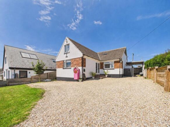 4 bed property, in West Fairholme Road, £550,000