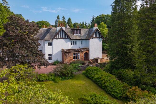 3 bed property, in Glenarn, £485,000