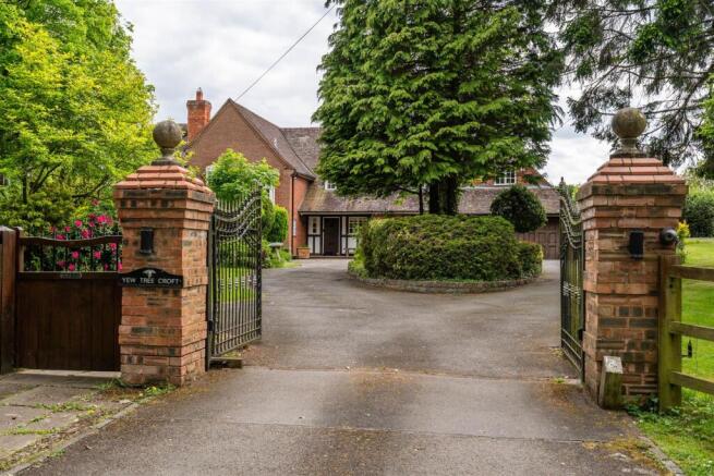 5 bed property, in Bakers Lane, £2,500,000
