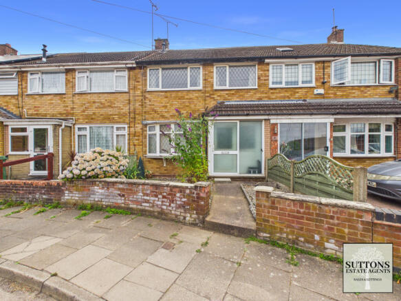 3 bed property, in The Triangle, £230,000