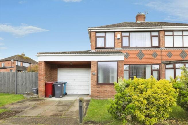 3 bed property, in Rowan Drive, £220,000