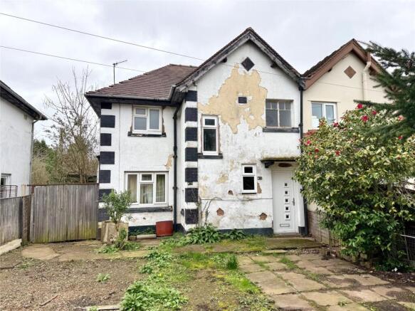 3 bed property, in Baskerville Road, £100,000
