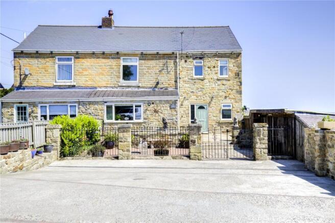 5 bed property, in Bolams Buildings, £550,000