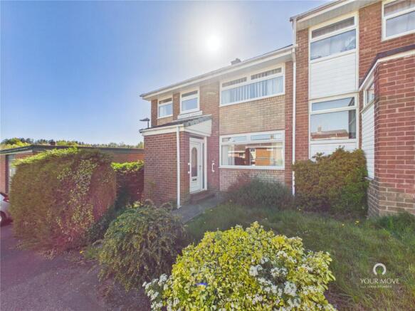 2 bed property, in Carnforth Gardens, £120,000