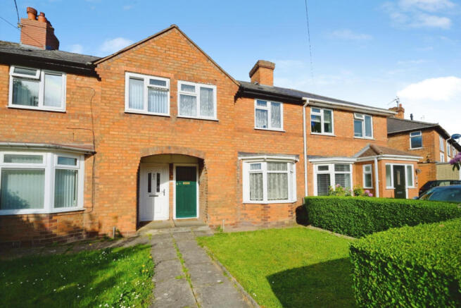 3 bed property, in Arkley Road, £175,000