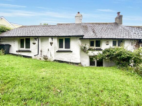 3 bed property, in Mill Road, £280,000