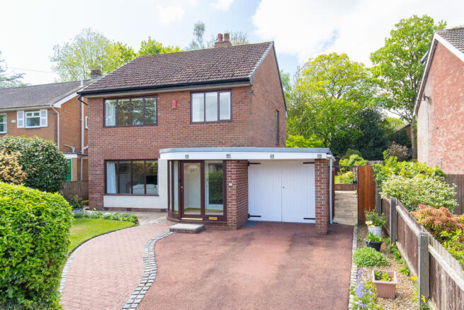 3 bed property, in Park Lane, £340,000