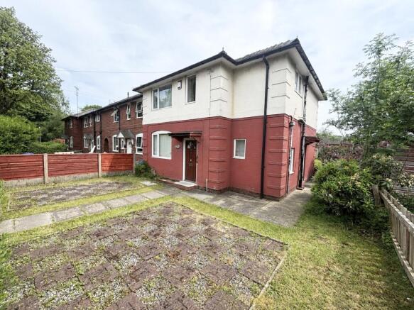3 bed property, in Falkland Avenue, £190,000