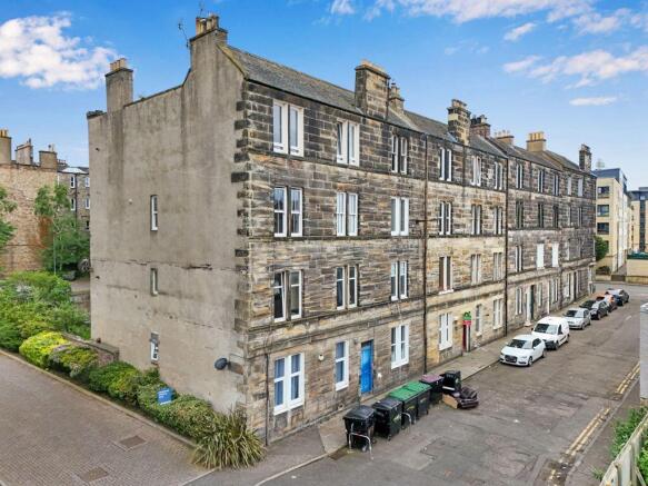 3 bed property, in 12 (2F2) Ashley Place, £245,000