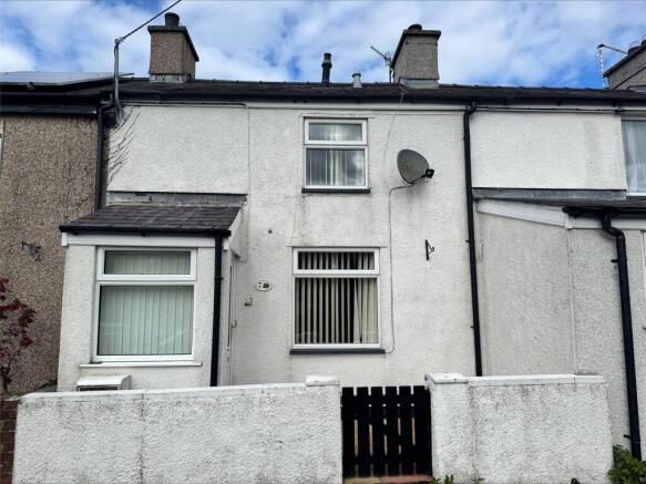 3 bed property, in Bryntirion, £120,000