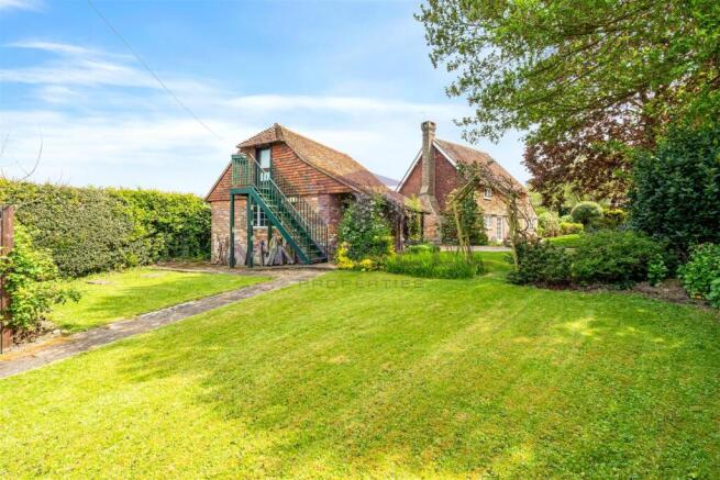4 bed property, in Hop House, £975,000