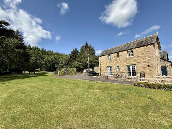 5 bed property, in Lanercost, £695,000