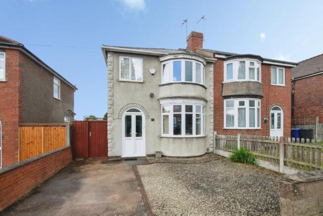 3 bed property, in Beecher Road, £175,000