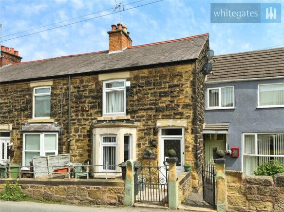 2 bed property, in Victoria Road, £80,000