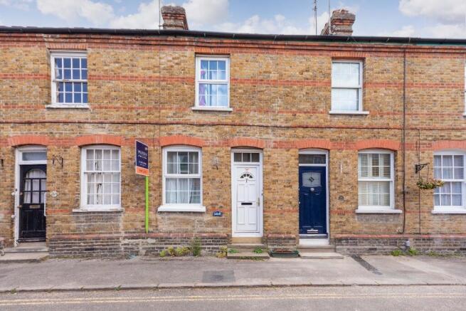 2 bed property, in ETON, £425,000