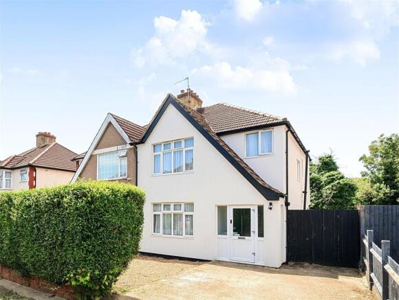 3 bed property, in Elmstead Avenue, £624,950