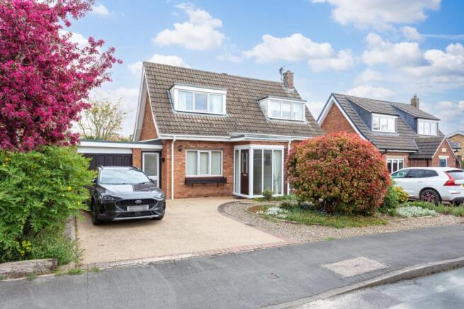 3 bed property, in College Road, £525,000