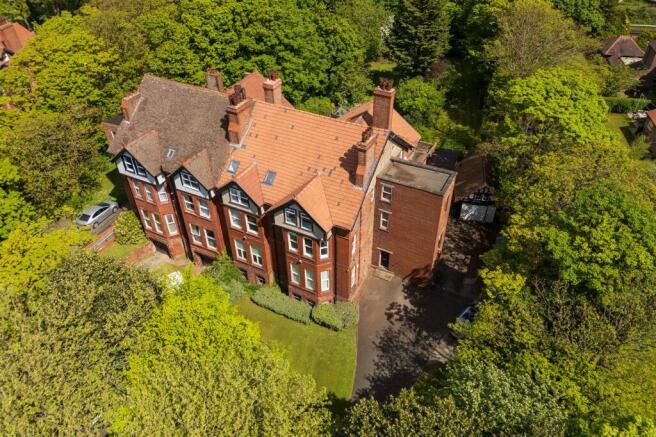 3 bed property, in Merrilocks Road, £375,000