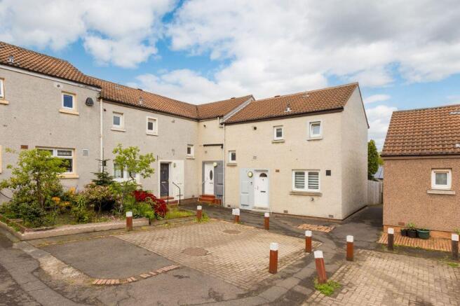 3 bed property, in 6 Shrub Mount, £340,000