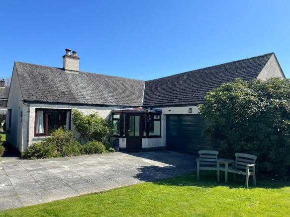 3 bed property, in 12 Beck Yeat Coniston LA21 8HT, £495,000