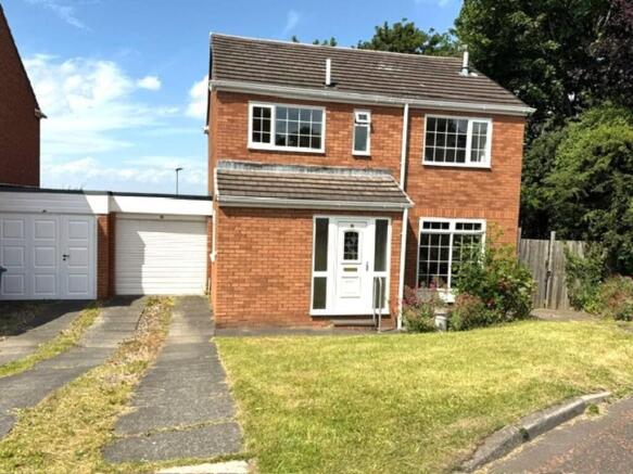 4 bed property, in Sandringham Drive, £325,000