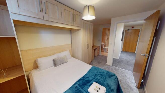 2 bed property, in Oldham Street, £130,000
