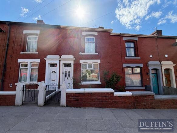 2 bed property, in Marlton Road, £109,950