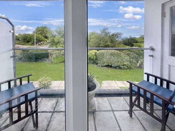 2 bed property, in Boskenza Court, £199,950