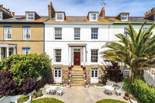 7 bed property, in Regent Terrace, £750,000