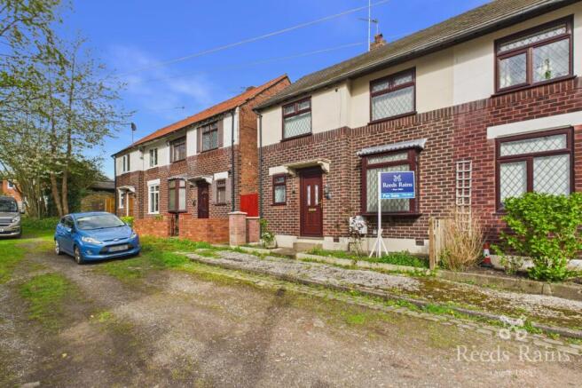 2 bed property, in Pearson Street, £230,000