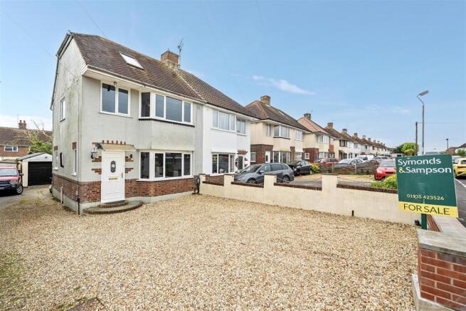 3 bed property, in Eliotts Drive, £295,000