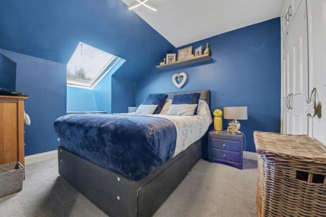 1 bed property, in South East Road, £120,000