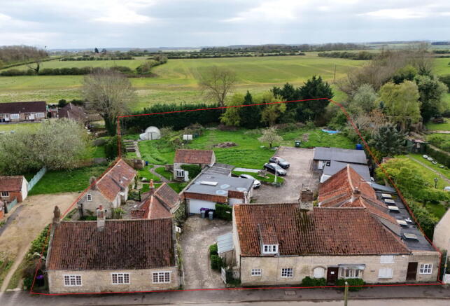 10 bed property, in Greenfields, £475,000