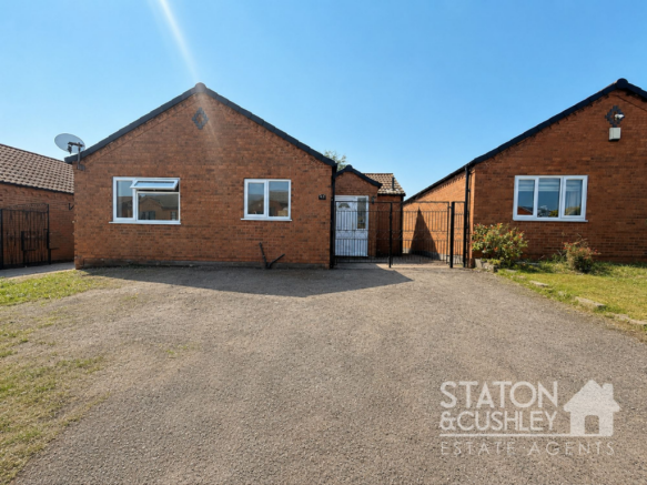 3 bed property, in Fackley Way, £205,000