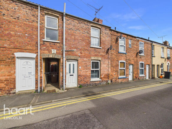 2 bed property, in St Faiths Street, £120,000