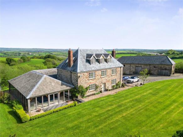 6 bed property, in Ash Mill, £1,700,000