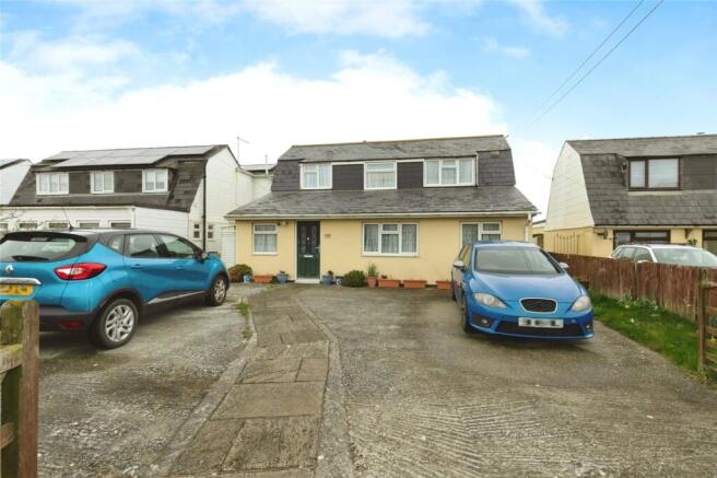 5 bed property, in Lydd Road, £325,000
