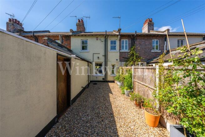 3 bed property, in Brent Terrace, £550,000