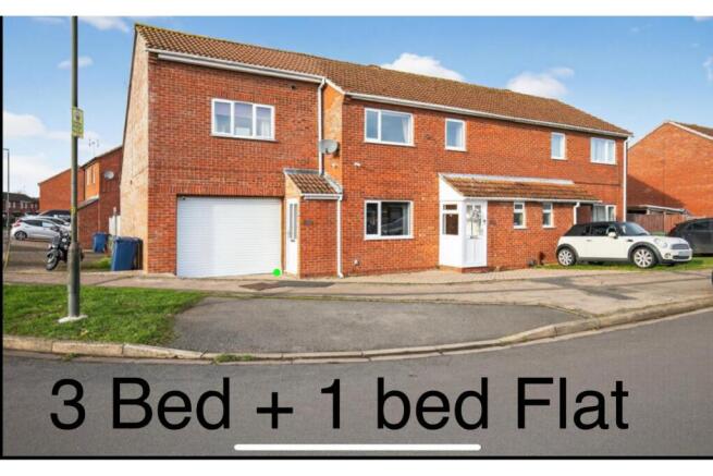4 bed property, in Gould Drive, £475,000
