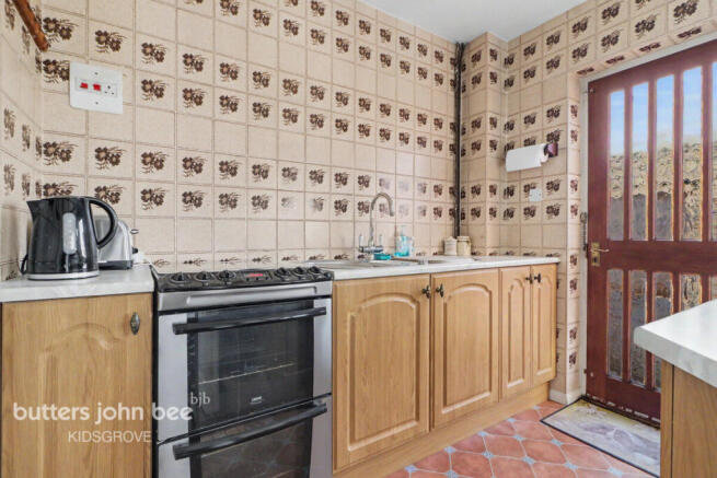 3 bed property, in 21 Peckforton View, £137,000