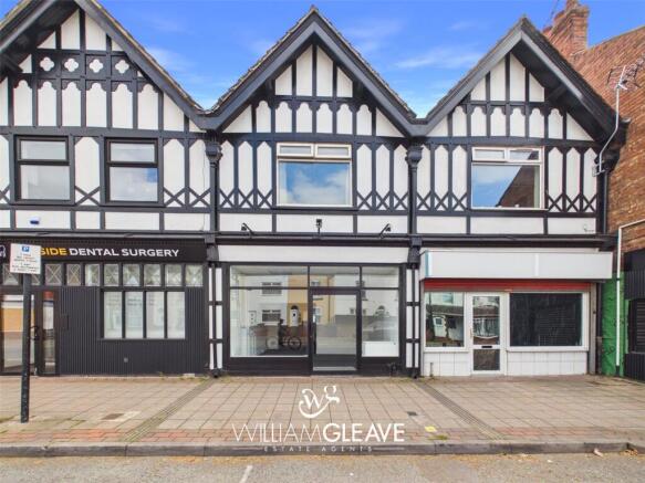 2 bed property, in High Street, £160,000