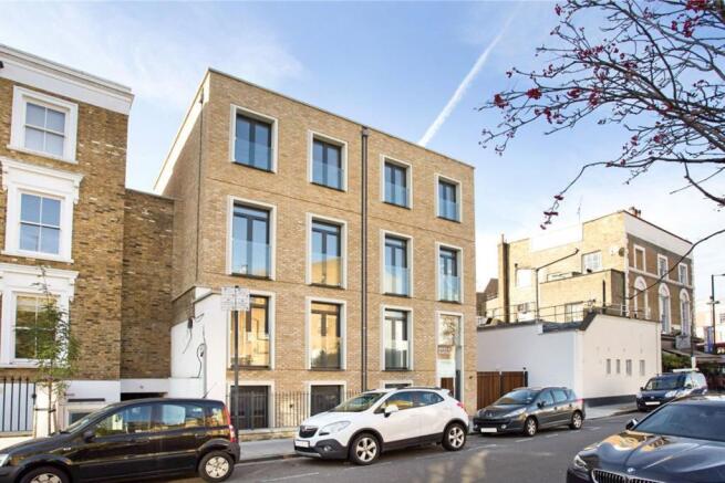 1 bed property, in Britannia Road, £325,000